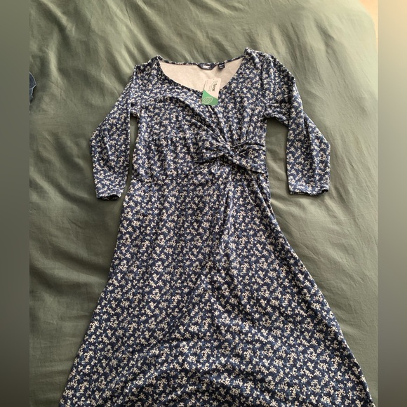 Lands' End Dresses & Skirts - NWT Lands End Midi Dress Blue floral twist front Knee Length